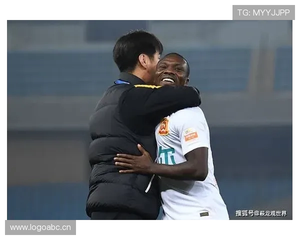 小迈克尔波特半场表现惊艳8中6三分3中3独揽18分助力球队争胜