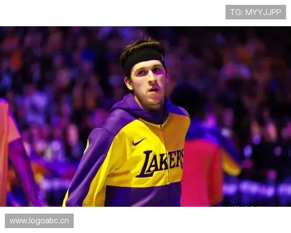 美媒热议里夫斯表现是否已成为湖人第二核心球员仅次于东契奇